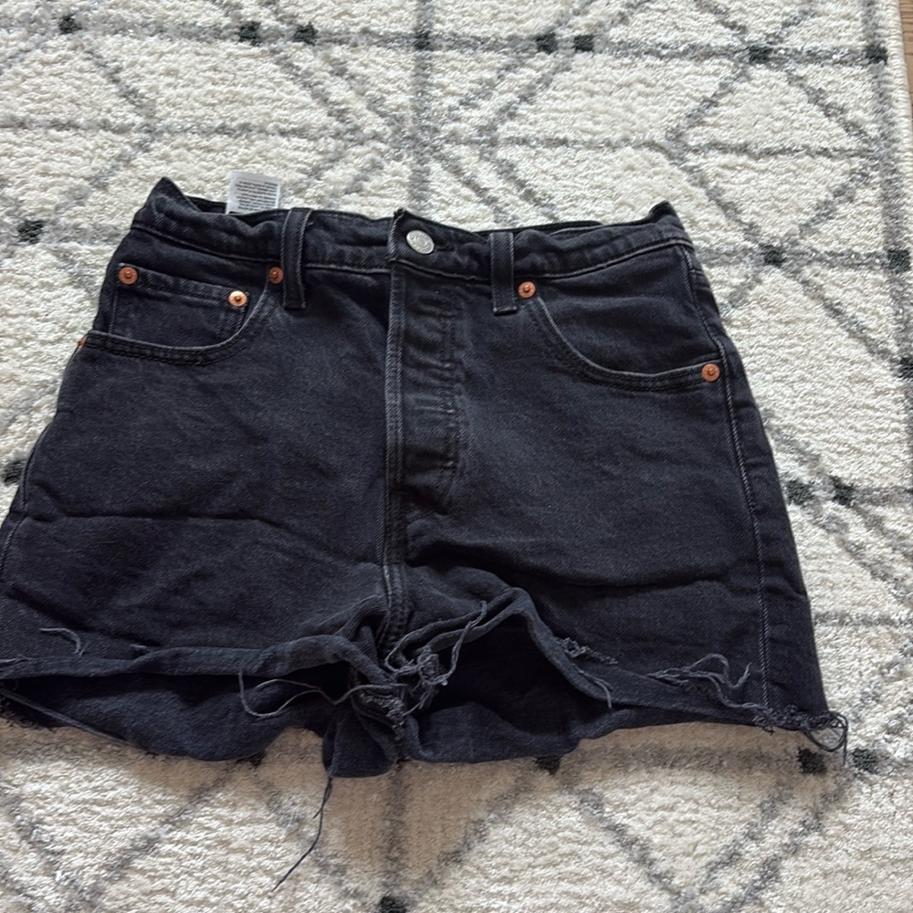 Levi’s ribcage shorts